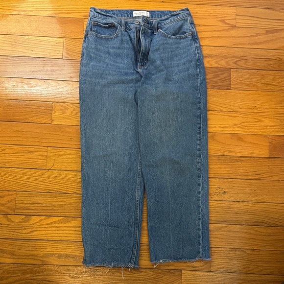 Abercrombie & Fitch Denim - Abercrombie Vintage High Rise Straight Jeans 6 / 28